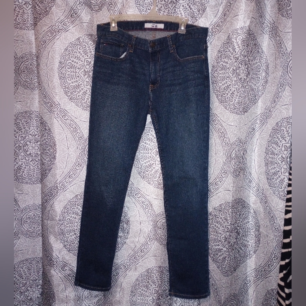 Tommy Hilfiger Men's Dark Wash Denim - Picture 5 of 12